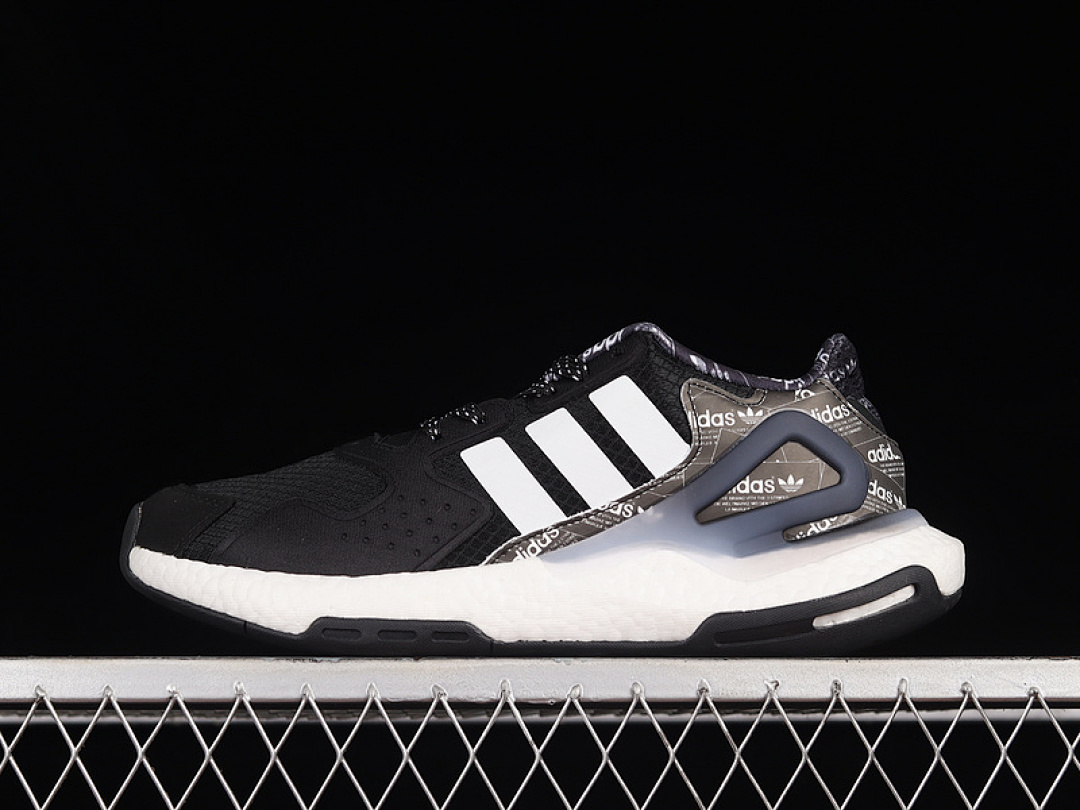 Unbranded [FX6169]-[DAY JOGGER BOOST SHOES CORE BLACK/WHITE/NAVY]-[WOMAN:36-39]-[MAN:40-45], photo 1