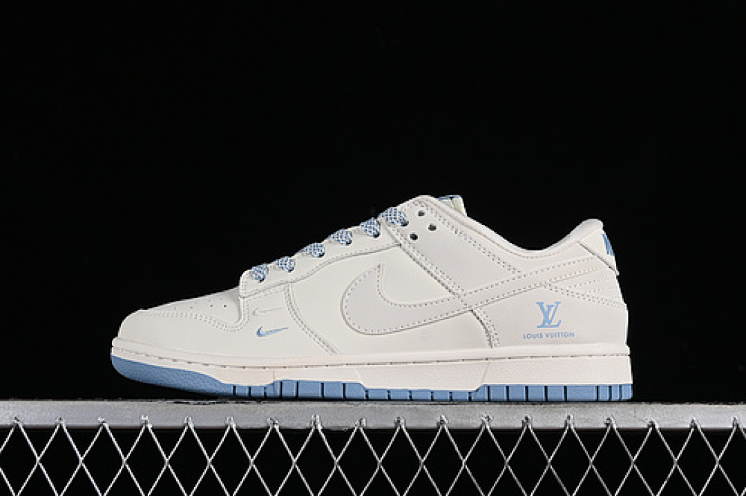 Unbranded [XX2025-308]-[SB DUNK LOW L*V WHITE/GREY/BLUE]-[WOMAN:36-39]-[MAN:40-45], photo 1