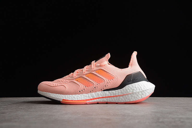 ULTRABOOST 22 HEAT.RDY LIGHT FLASH ORANGE/FLASH ORANGE/TURBO · GX8037, photo 1
