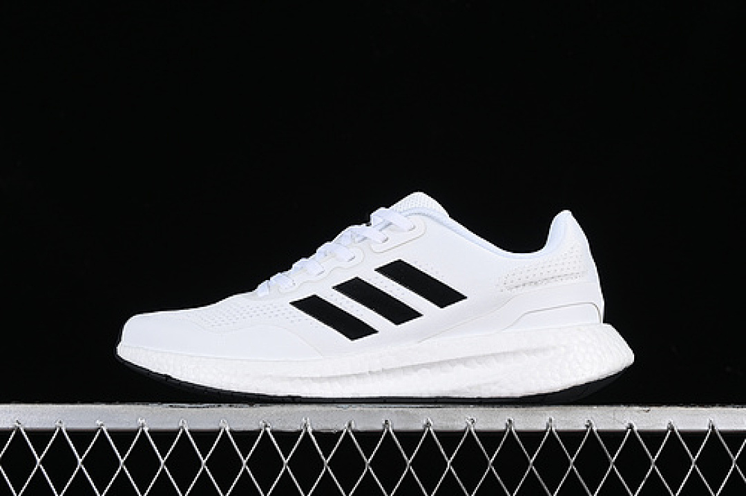RUNFALCON 3.0 CLOUDFOAM LOW CLOUD WHITE/CORE BLACK/CLOUD WHITE · HQ3789, photo 1
