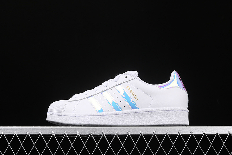 Adidas SUPERSTAR J IRIDESCENT FOOTWEAR WHITE/FOOTWEAR WHITE/METALLIC SILVER · AQ6278, photo 1