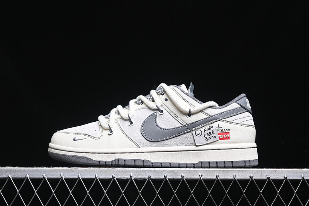 Supreme [YX5066-203]-[SB DUNK LOW SUPREME WHITE/GREY]-[WOMAN:36-39]-[MAN:40-45], photo 1