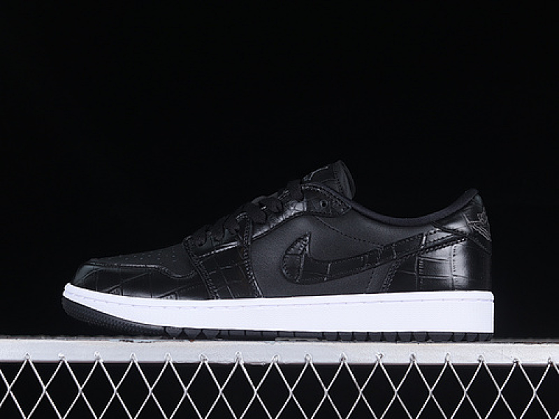 Jordan AIR Jordan 1 LOW GOLF BLACK/BLACK/IRON GREY/WHITE · DD9315-003, photo 1