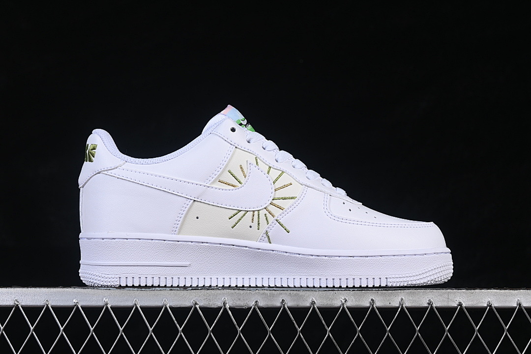 Nike [IQ1133-111]-[AIR FORCE 1 07 LOW WHITE/BEIGE/RED/GREEN]-[WOMAN:36-39]-[MAN:40-45] - Image 16