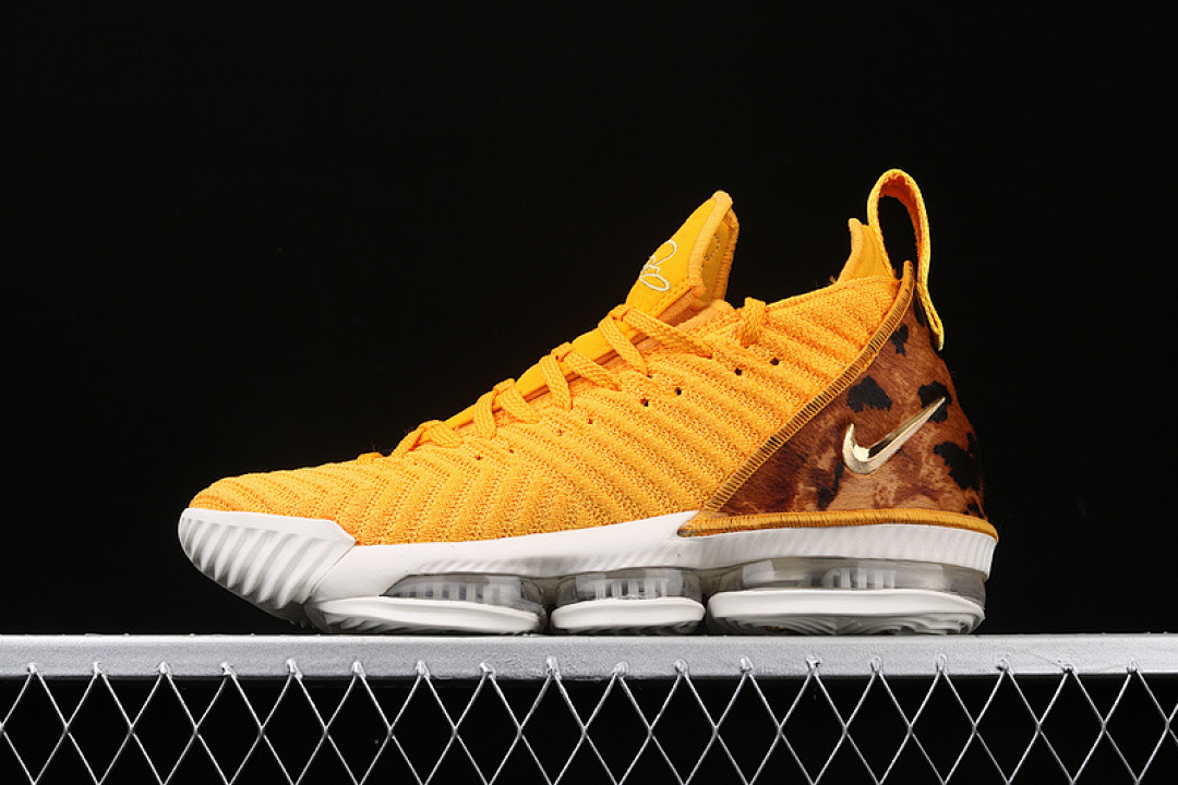 On Running [AO2595-010]-[LEBRON XVI EP LBJ YELLOW/WHITE]-[MAN:40-46], photo 1
