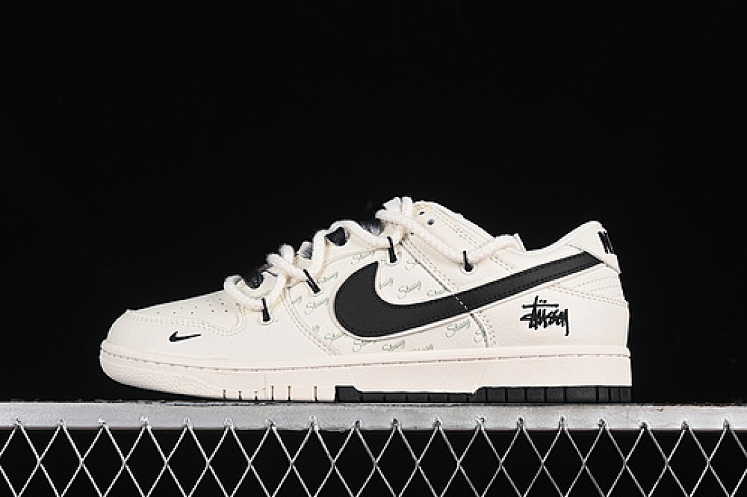 Off-White [SJ2068-297]-[SB DUNK LOW OFF WHITE/BLACK]-[WOMAN:36-39]-[MAN:40-45], photo 1