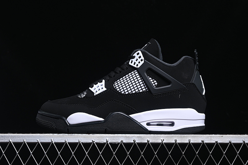 Jordan AIR Jordan 4 RETRO WHITE THUNDER BLACK/WHITE/BLACK · FQ8138-001, photo 1