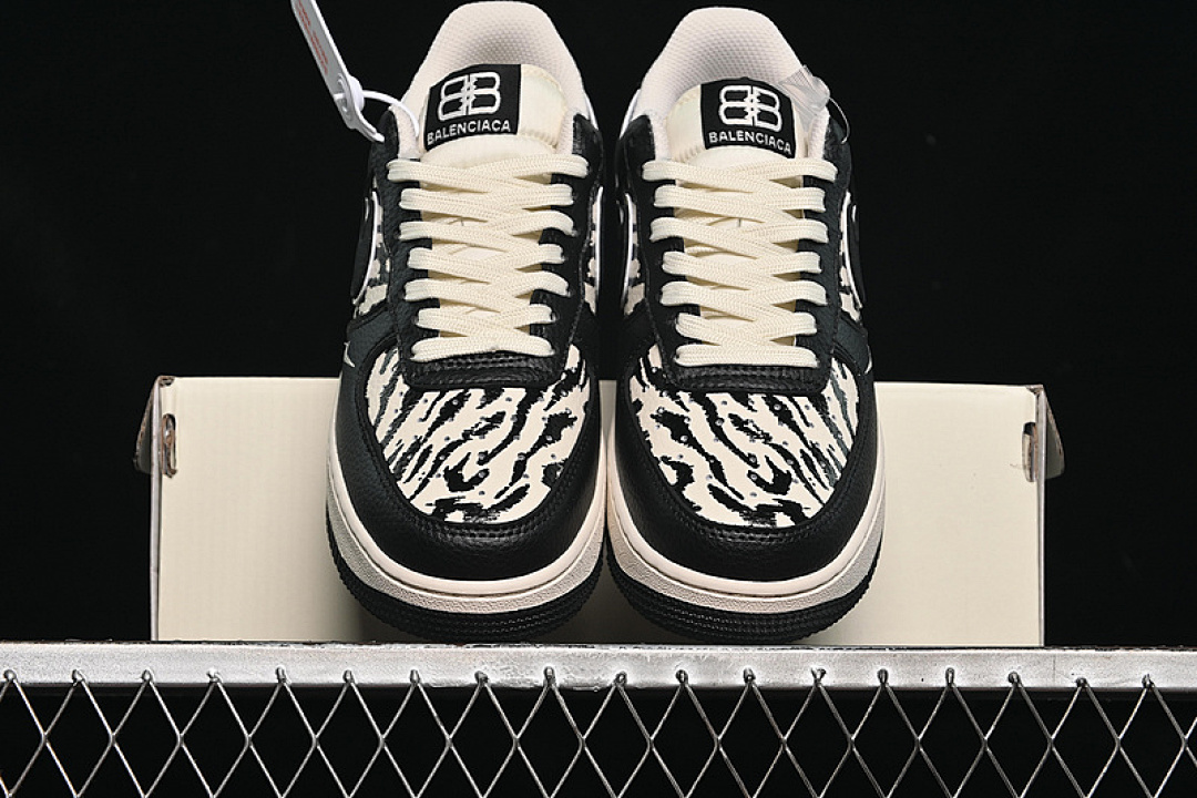 Nike [HJ3318-004]-[AIR FORCE 1 07 LOW OFF WHITE/BLACK]-[WOMAN:36-39]-[MAN:40-45] - Image 13