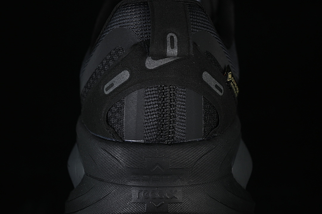 Nike [HQ7002-001]-[VOMERO 18 GORE-TEX BLACK/ANTHRACITE]-[WOMAN:36-39]-[MN:40-46] - Image 7