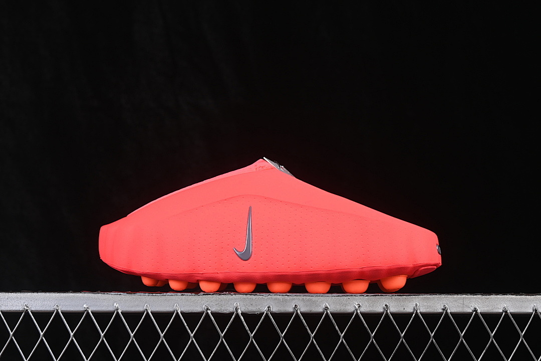 MIND 001 SLIDE SOLAR RED/HYPER CRIMSON/BLACK · HQ4307-600, photo 1
