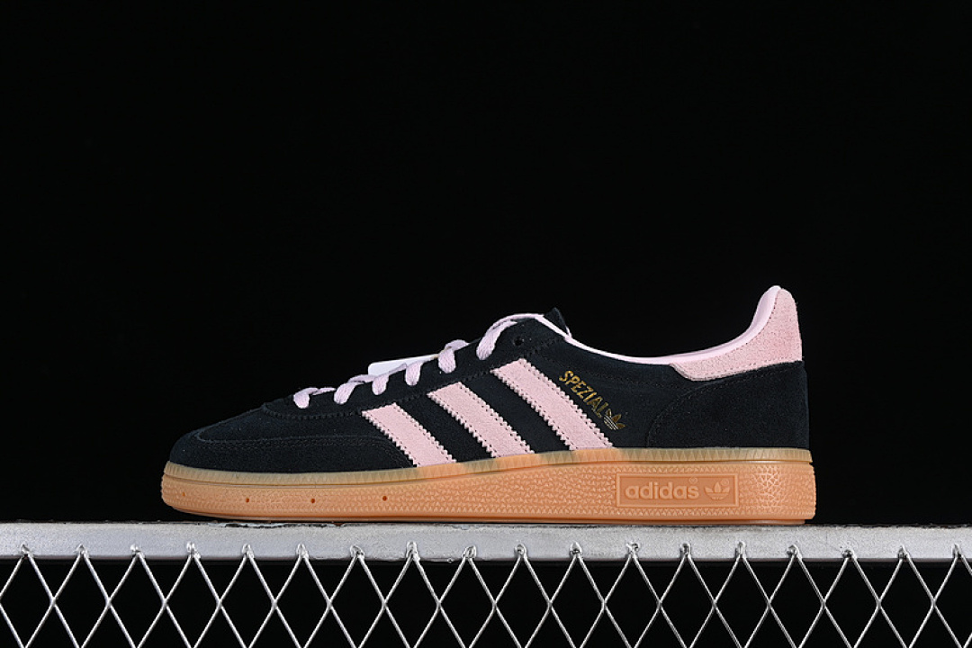Unbranded [IE5897]-[HANDBALL SPEZIAL CORE BLACK/CLEAR PINK/GUM]-[WOMAN:35.5-39]-[MAN:40-45], photo 1