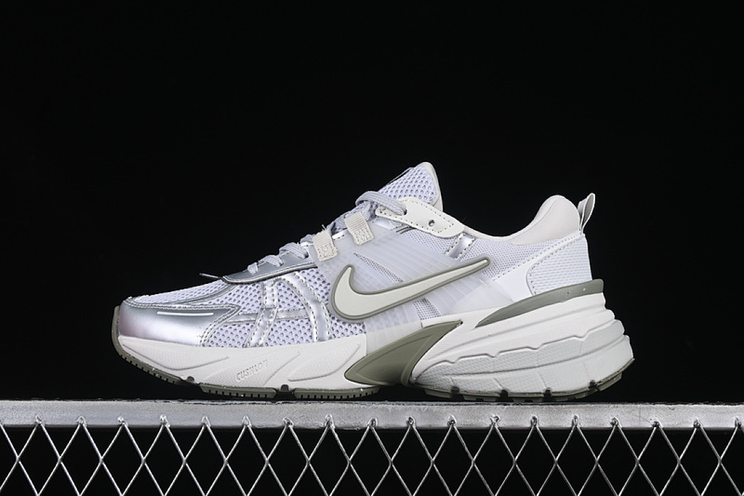 Unbranded [FD0736-006]-[V2K RUNTEKK RUN PHOTON DUST/SUMMIT WHITE/LIGHT ARMY/LIGHT SILVER]-[35.5-45], photo 1