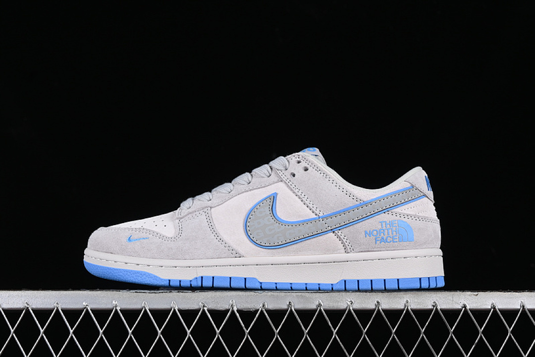 Comme des Garcons Nike SB DUNK LOW CDG WHITE/GREY/BLUE · DQ1098-370, photo 1