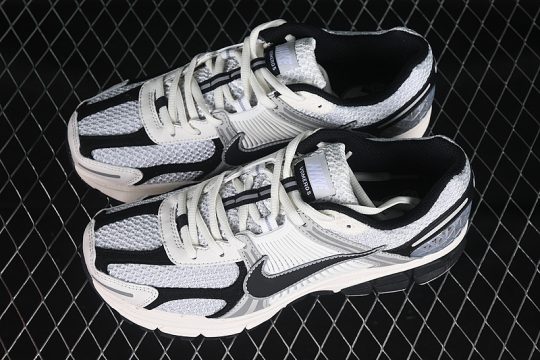 Nike [HQ1182-001]-[AIR ZOOM VOMERO 5 PHOTON DUST/PHANTOM/BLACK]-[WOMAN:36-39]-[MAN:40-46] - Image 11