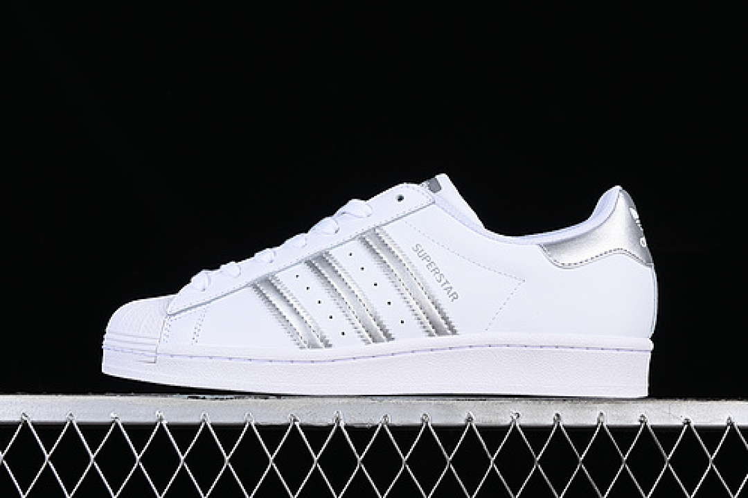 Unbranded [FX2329]-[SUPERSTAR WHITE/SILVER]-[WOMAN:35.5-39]-[MAN:40-45], photo 1