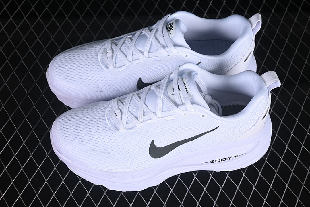 Nike [HM6803-809]-[AIR ZOOM VOMERO 18 WHITE/BLACK]-[WOMAN:36-39]-[MAN:40-46] - Image 11