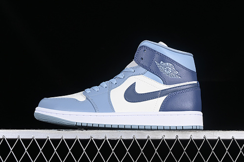 Jordan AIR Jordan 1 MID WHITE/BLUE · BQ6472-140, photo 1
