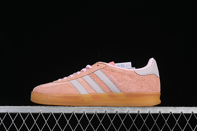 Adidas ORIGINALS GAZELLE INDOOR WONDER CLAY/CLEAR PINK/GUM 3 · IE2946, photo 1