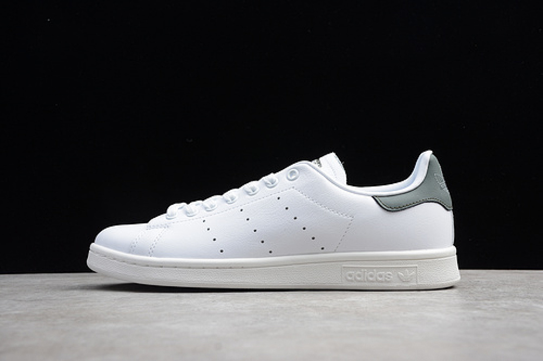 Unbranded [64-62-71]-[BD7444]-[STAN SMITH SHOES CLOUD WHITE/CLOUD WHITE/LEGEND IVY]-[UNISEX:36-44], photo 1
