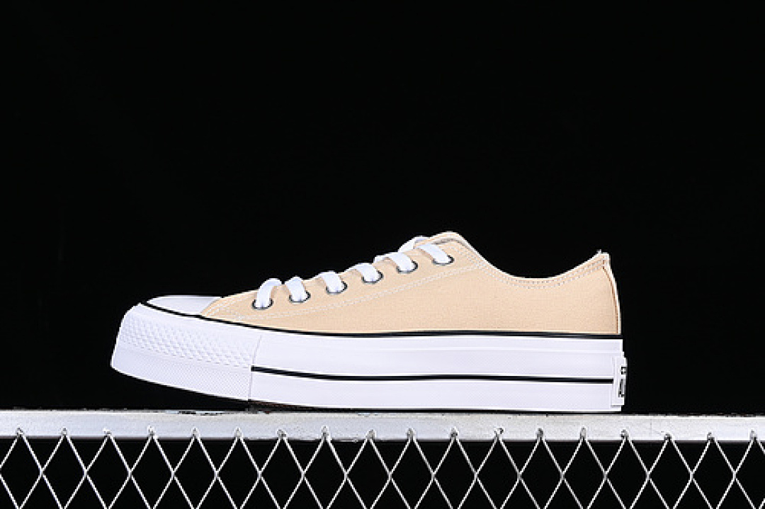 Converse Converse CHUCK TAYLOR ALL STAR LIFT PLATFORM CANVAS LOW OAT MILK/OAT MILK · A03542C, photo 1