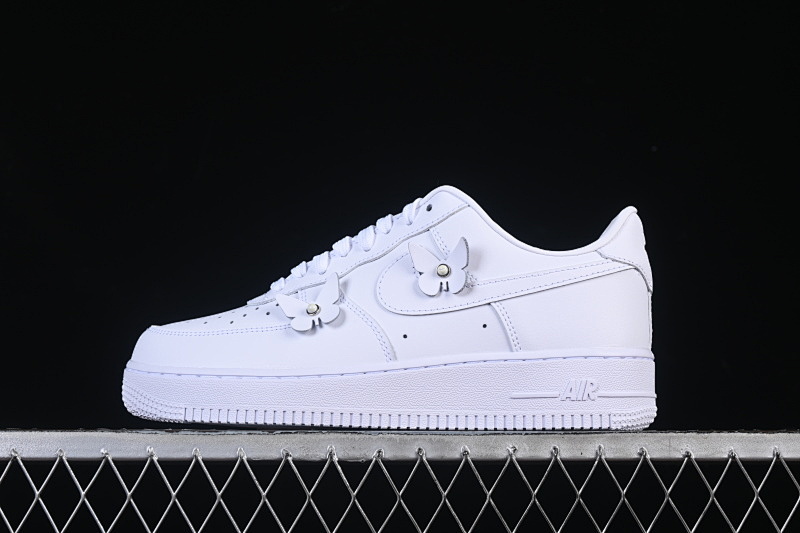 Nike Nike AIR FORCE 1 LOW BUTTERFLY WHITE WHITE/WHITE/BLACK · IH4480-100, photo 1
