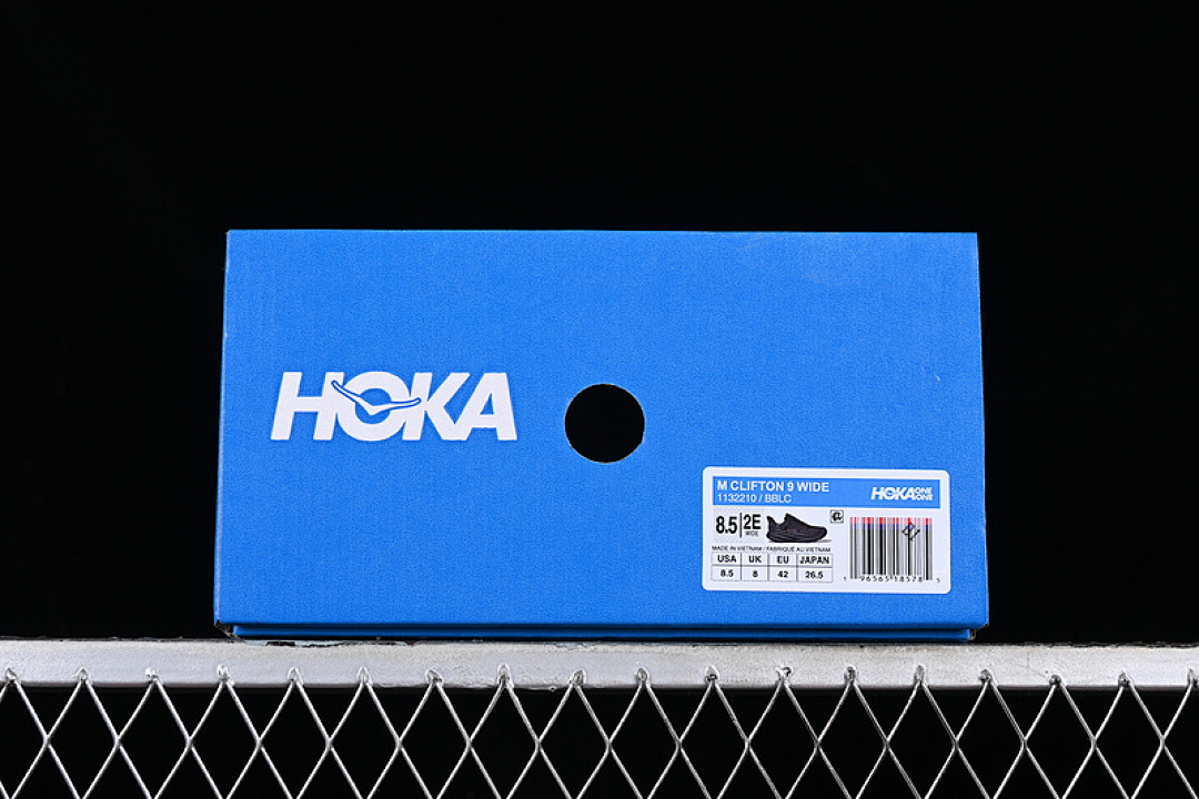 On Running [1132210 BBLC]-[HOKA CLIFTON 9 WIDE BLACK/GREY]-[MAN:39-45] - Image 12