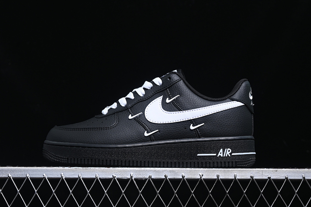 Nike [CW2288-111]-[AIR FORCE 1 07 LOW BLACK/WHITE]-[WOMAN:36-39]-[MAN:40-45], photo 1