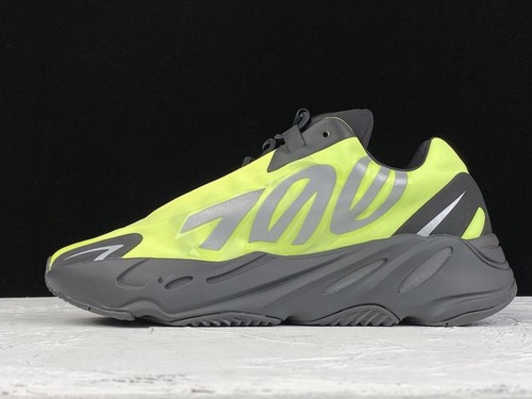 Adidas Adidas YEEZY BOOST 700 PHOSPHOR/PHOSPHOR/PHOSPHOR · FY3727, photo 1