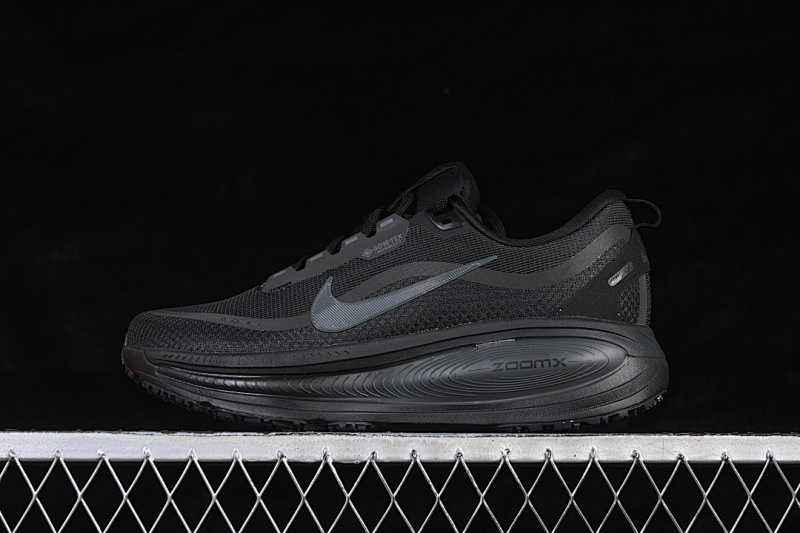 Nike Nike VOMERO 18 GORE-TEX BLACK/ANTHRACITE · HQ7001-001, photo 1