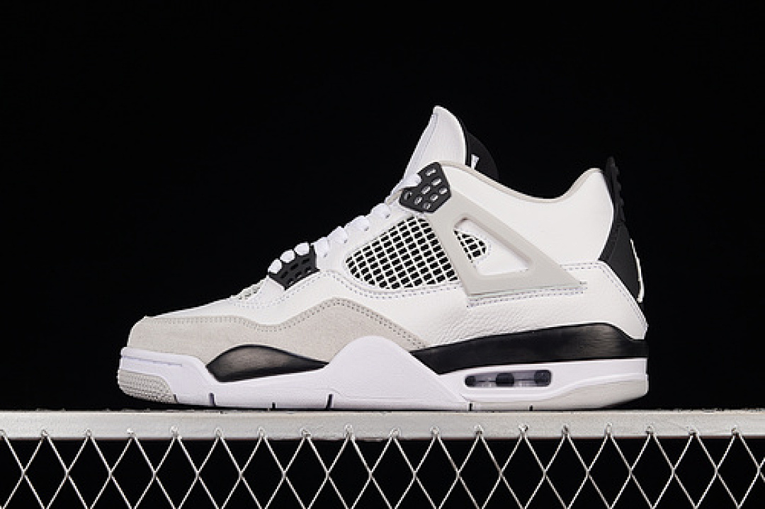 Jordan [DH6927-111]-[AIR JORDAN 4 RETRO MILITARY BLACK/WHITE/GREY]-[MAN:40-47.5], photo 1