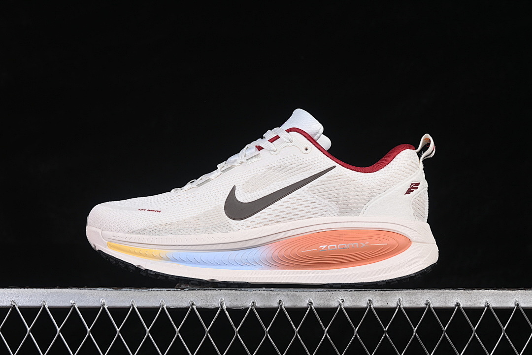 Nike Nike VOMERO 18 WHITE/DARK HAZEL/TEAM CRIMSON/SILVER · IQ1131-120, photo 1