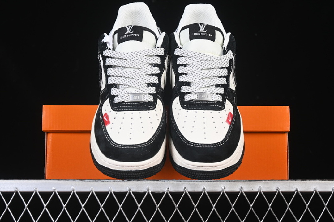 Nike [MZ9588-805]-[AIR FORCE 1 07 LOW LV WHITE/GREY/BLACK]-[WOMAN:36-39]-[MAN:40-45] - Image 13