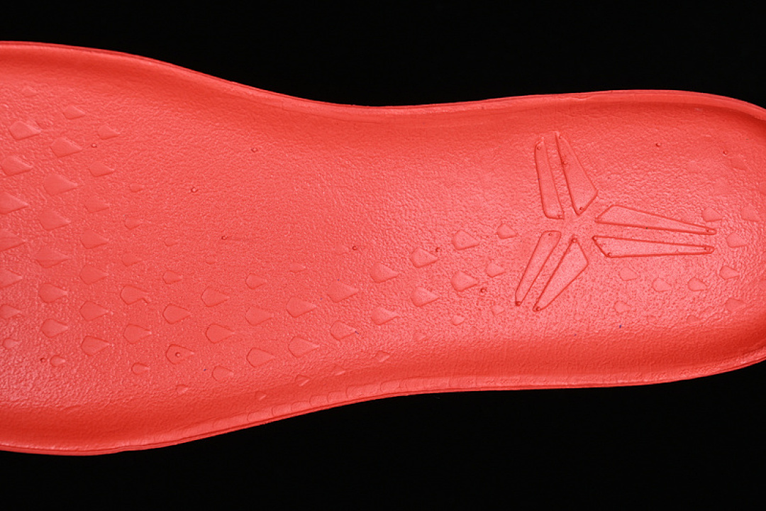 Nike [555035-661]-[KOBE 8 SYSTEM RED/GREY/BLACK]-[MAN:40-46] - Image 4
