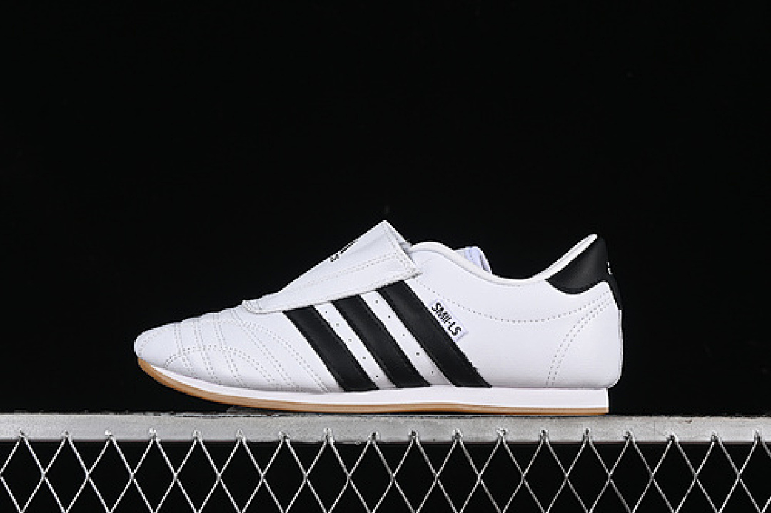 On Running On Running ORIGINALS TAEKWONDO CLOUD WHITE/CORE BLACK/GUM · JQ4774, photo 1