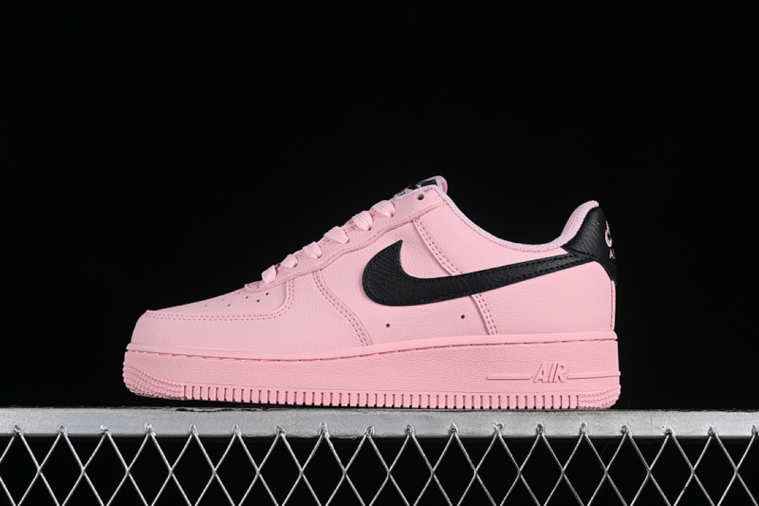 Nike [CW2288-111]-[AIR FORCE 1 07 LOW BLACK/PINK]-[WOMAN:36-40], photo 1
