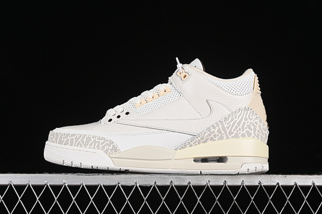 Jordan [136064-668]-[TRAVIS SCOTT X AIR JORDAN 3 RETRO CACTUS JACK WHITE/GREY/BLACK]-[UNISEX:36-47.5], photo 1