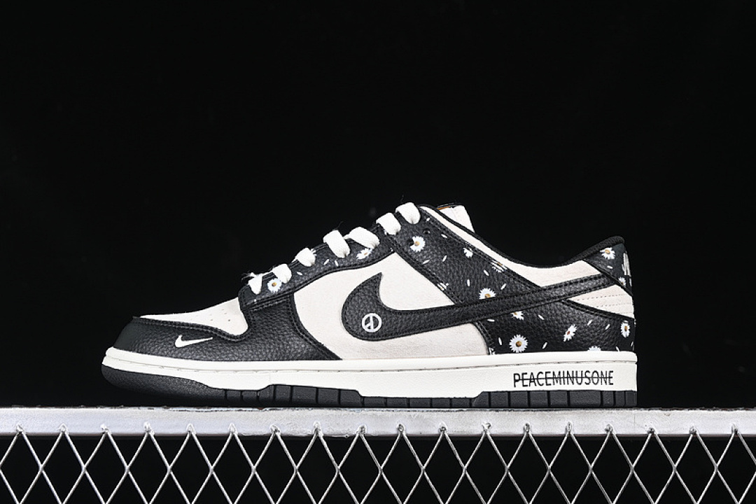 Unbranded [DJ2024-069]-[SB DUNK LOW WHITE/BLACK]-[WOMAN:36-39]-[MAN:40-45], photo 1