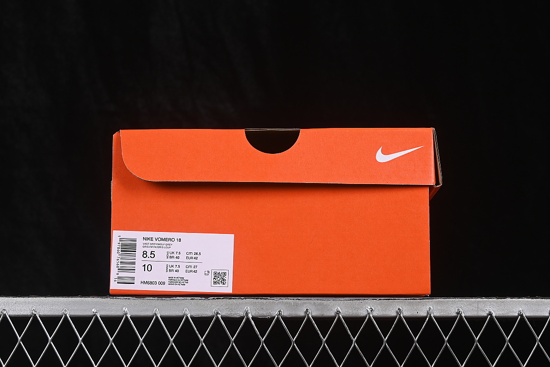 Nike [HM6803-009]-[AIR ZOOM VOMERO 18 CASUAL RUNNING SHOES GREY/WHITE]-[WOMAN:36-39]-[MAN:40-46] - Image 11
