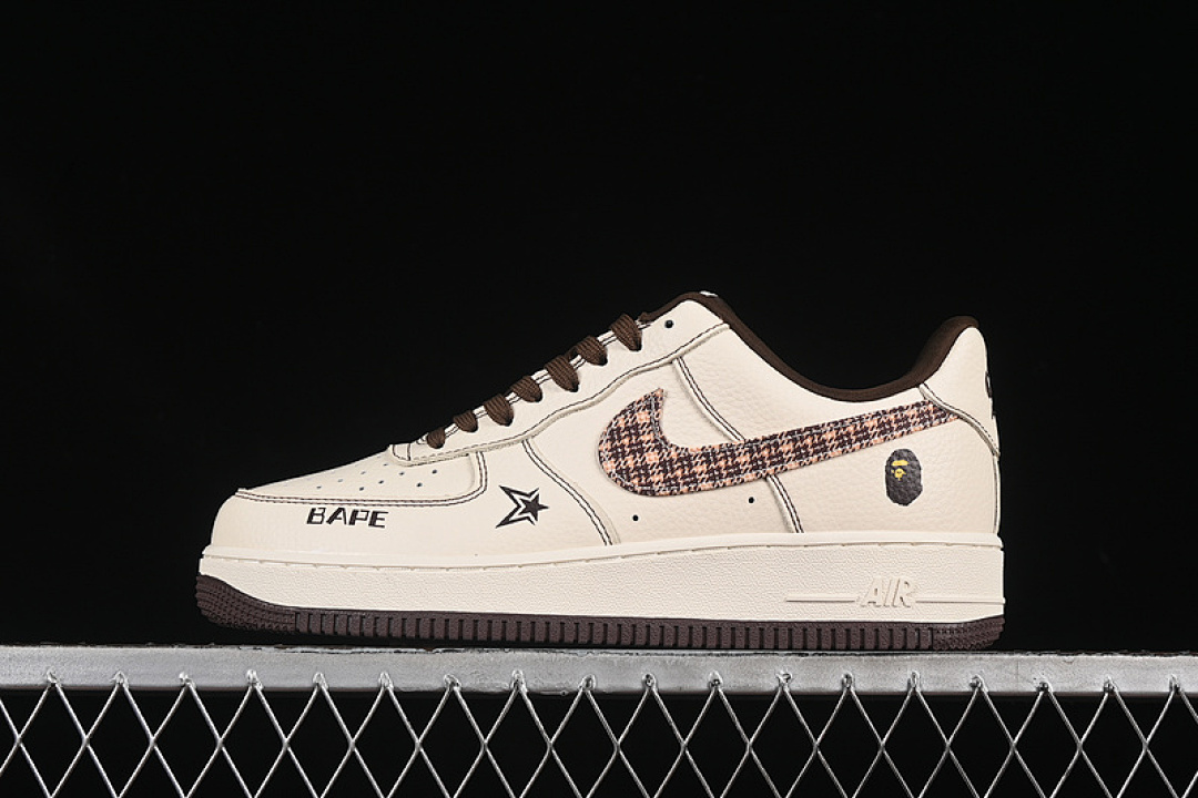 Nike [DF0188-052]-[AIR FORCE 1 07 LOW BAPE WHITE/BROWN]-[WOMAN:36-39]-[MAN:40-45], photo 1