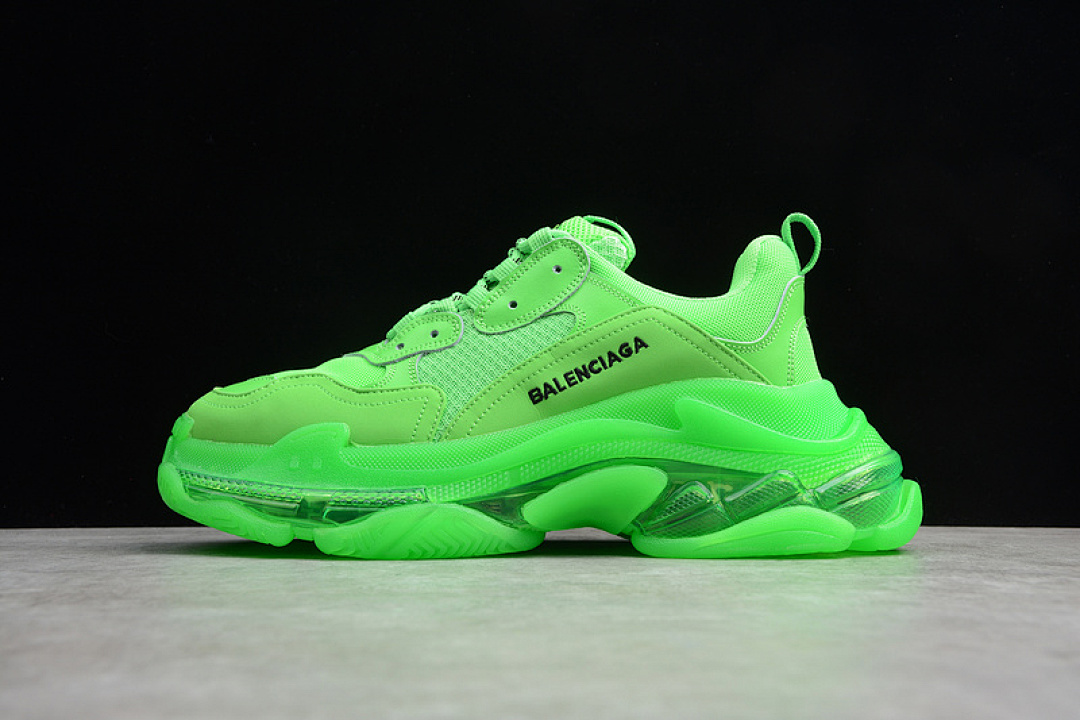 TRIPLE S SNEAKER DADSHOE FLUORESCENT GREEN · ECBA801084B, photo 1