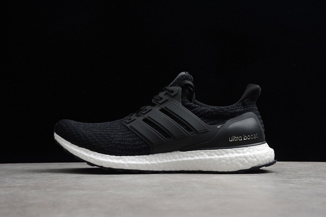 ULTRA BOOST 4.0 SHOES CORE BLACK/GREY · BA8842, photo 1