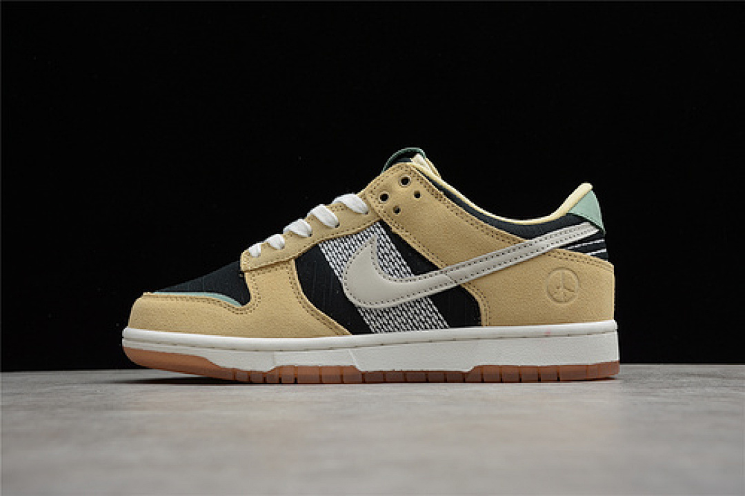 Unbranded [DJ4671-294]-[SB DUNK LOW ROOTED IN PEACE PALE VANILLA/SAIL-BLACK-SILVER PINE]-[UNISEX:36-47], photo 1