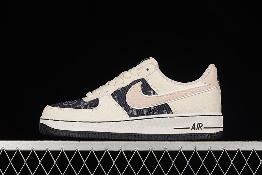 Nike [315122-667]-[AIR FORCE 1 LOW 07 CREAM WHITE/BLACK]-[WOMAN:36-39]-[MAN:40-45], photo 1