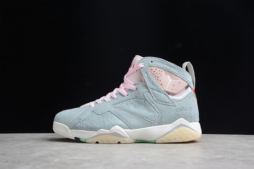 Jordan [CT8528-002]-[GZ AIR JORDAN 7 RETRO SE HARE 2.0 NEUTRAL GREY/SUMMIT WHITE/PINK FOAM], photo 1