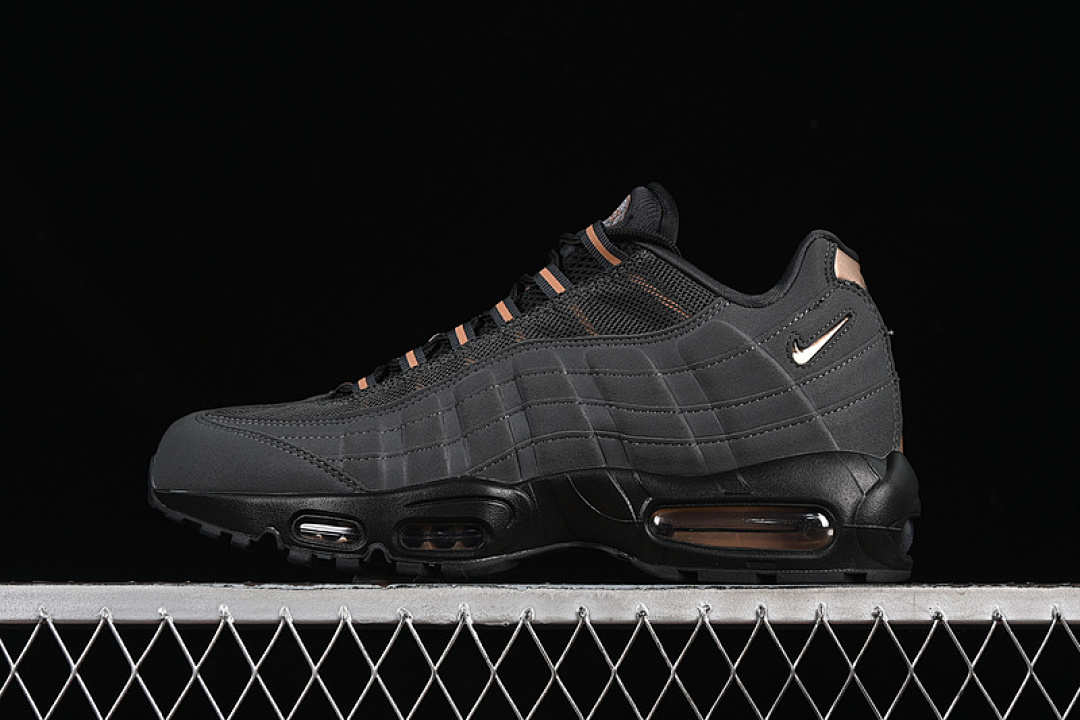 Nike AIR MAX 95 BLACK/METALLIC RED BRONZE/ANTHRACITE/DUSTED CLAY/COOL GREY · HQ6457-001, photo 1
