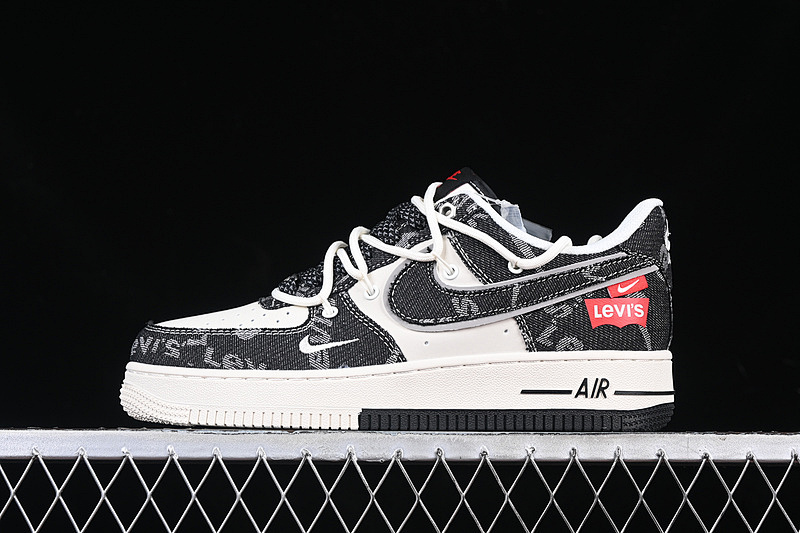 Nike Nike AIR FORCE 1 07 LOW WHITE/RED/BLACK · SJ1198-800, photo 1