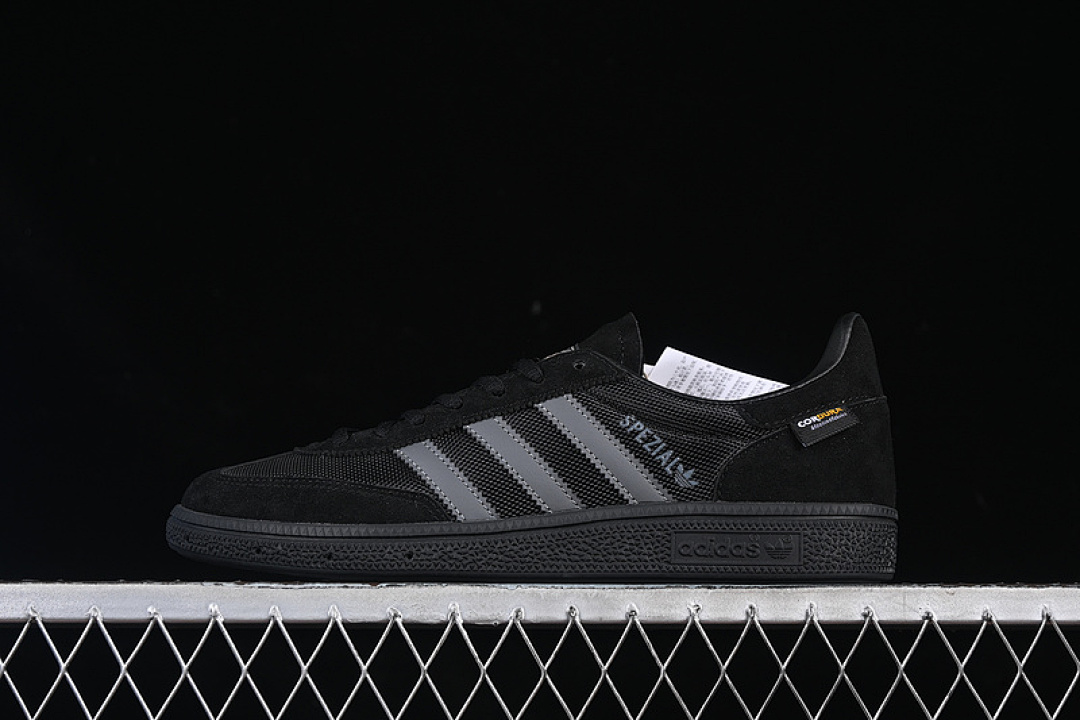 Unbranded [IE6603]-[HANDBALL SPEZIAL BLACK/GREY]-[WOMAN:35-39]-[MAN:40-45], photo 1