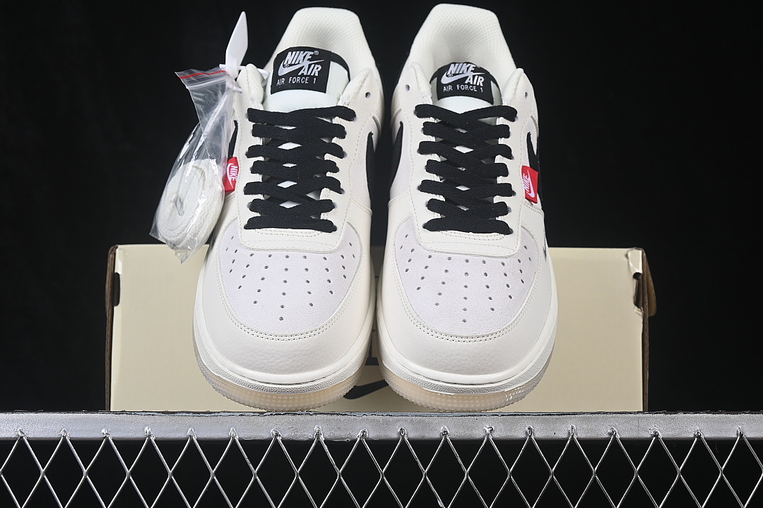 Nike [DD1982-354]-[AIR FORCE 1 07 LOW CASUAL SNEAKERS BLACK/WHITE]-[WOMAN:36-39]-[MAN:40-45] - Image 12