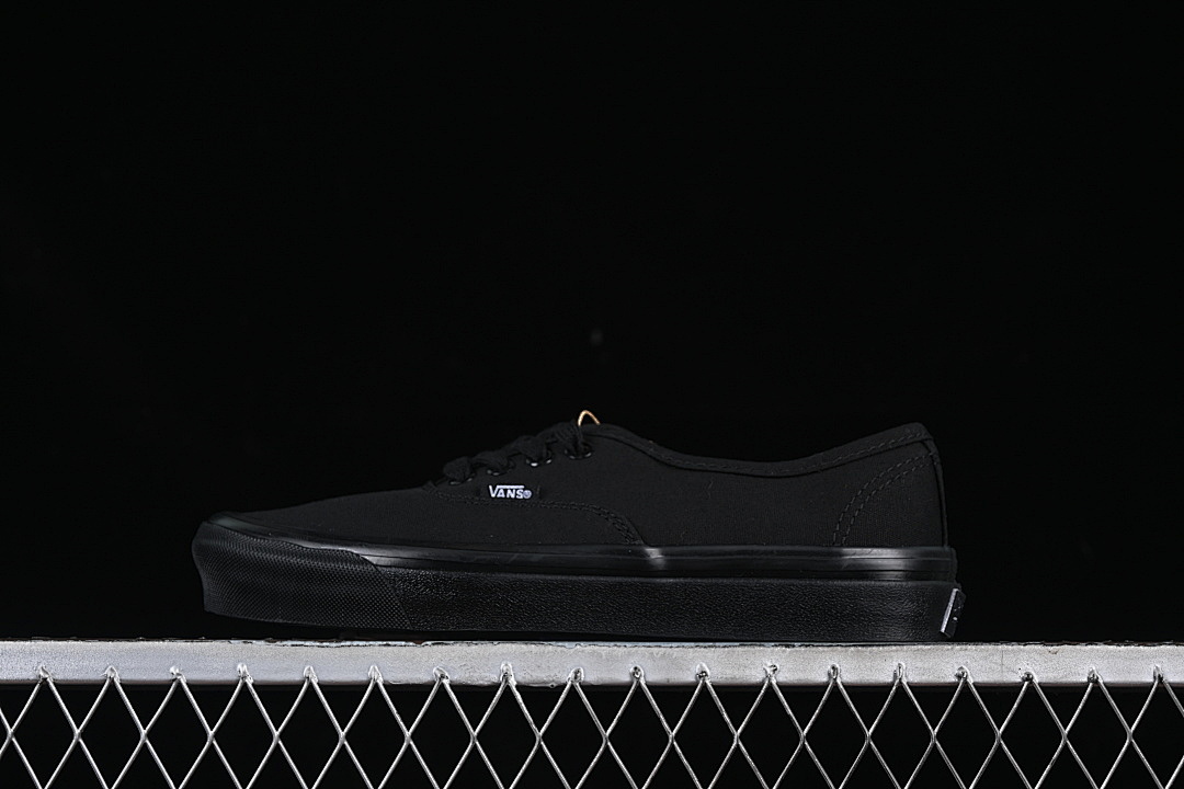 Unbranded [VN0A38ENMR2]-[LOW TOP CASUAL SNEAKERS BLACK/INKINESS]-[WOMAN:35-39]-[MAN:40-44], photo 1