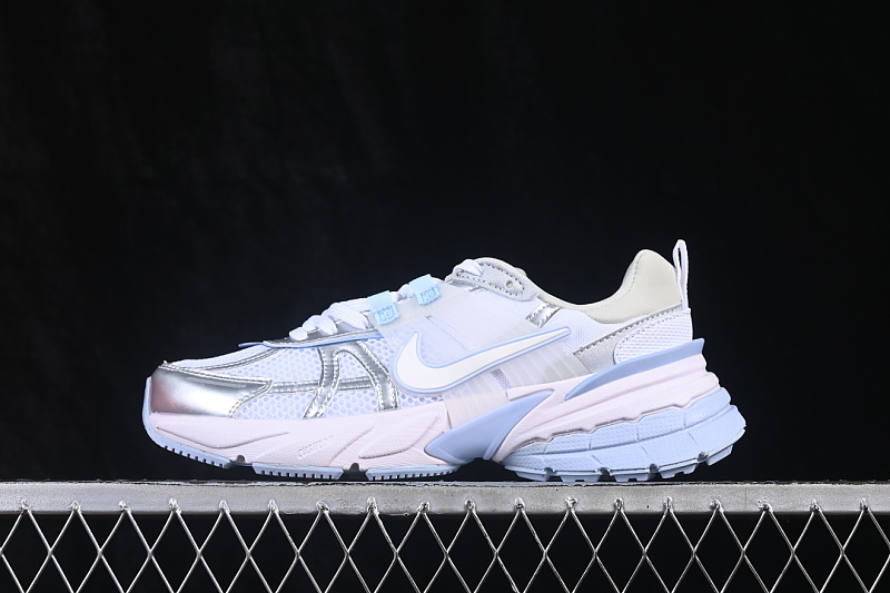 V2K RUN RETRO RUNNING SHOES LIGHT BLUE/BLUE · FD0736-119, photo 1